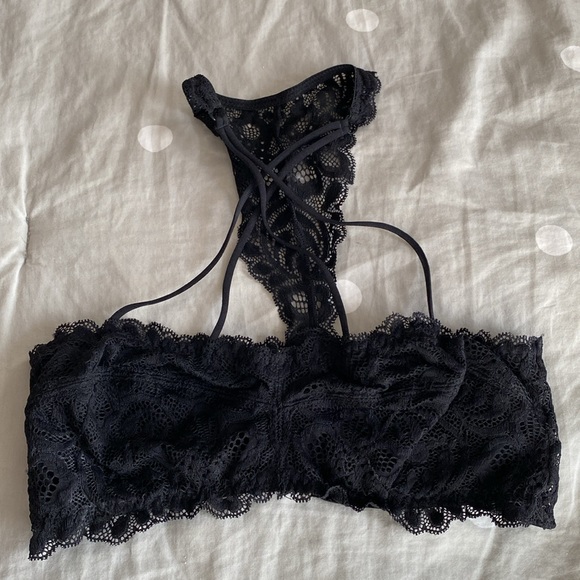 Black lacy bralettes - Picture 4 of 5